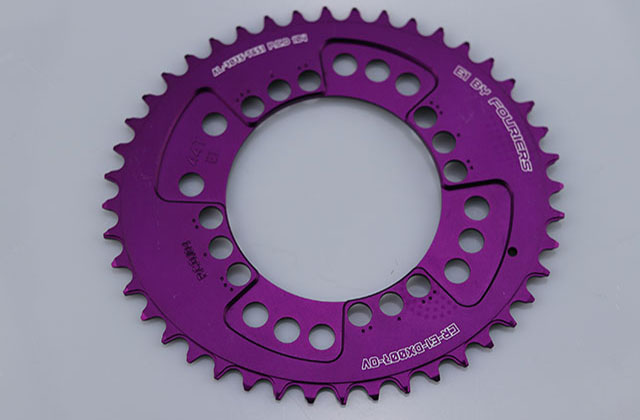 醫(yī)療零件加工中心銑頭部分有哪幾個組成？